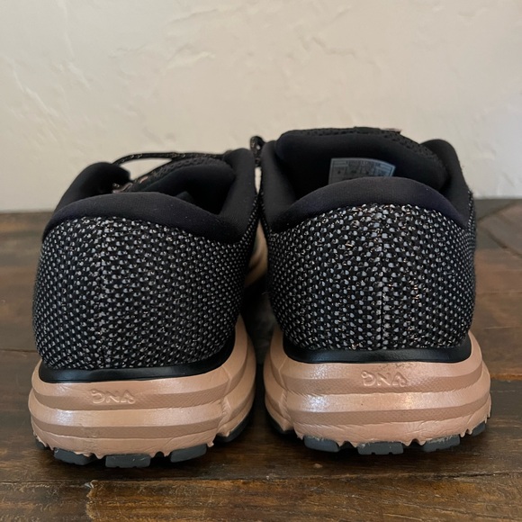 Brooks Revel 2 Womens SZ US 8 Running Shoe Sneaker 1202811B038 Gold/Black - Picture 12 of 14